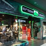 witryna sklepu Cropp w galerii veneda