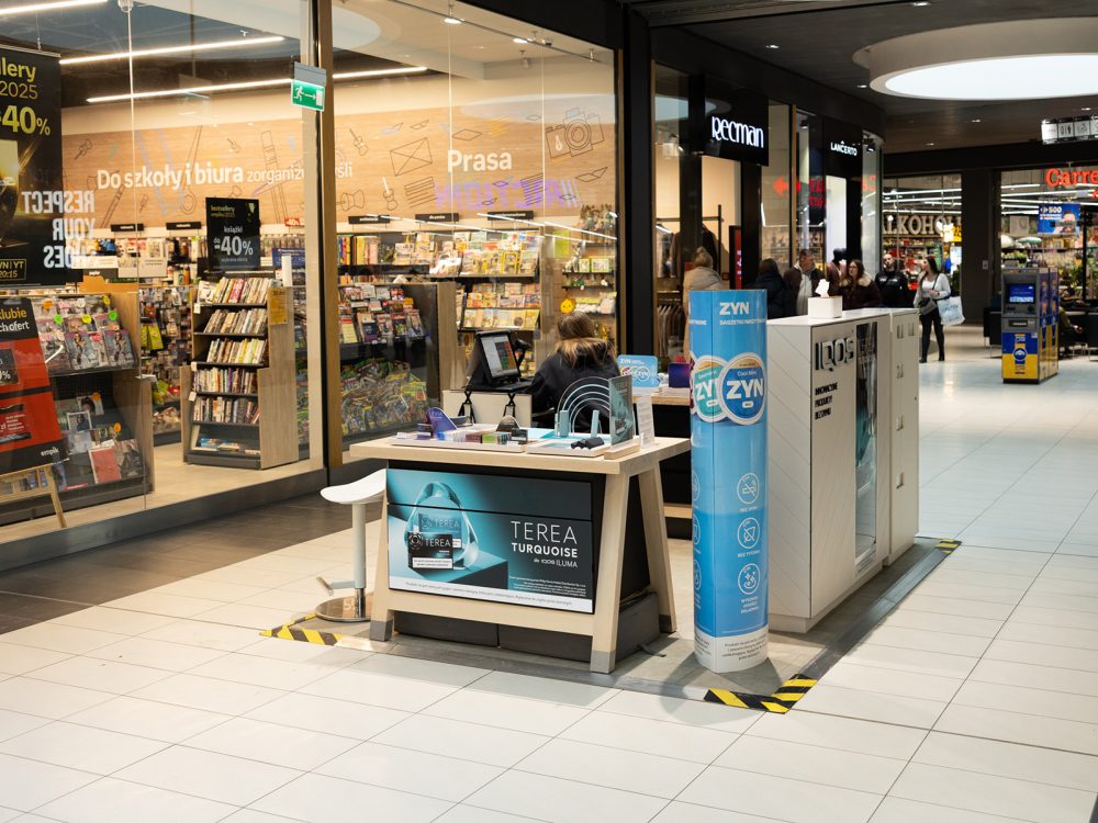 stoisko iqos w galerii veneda