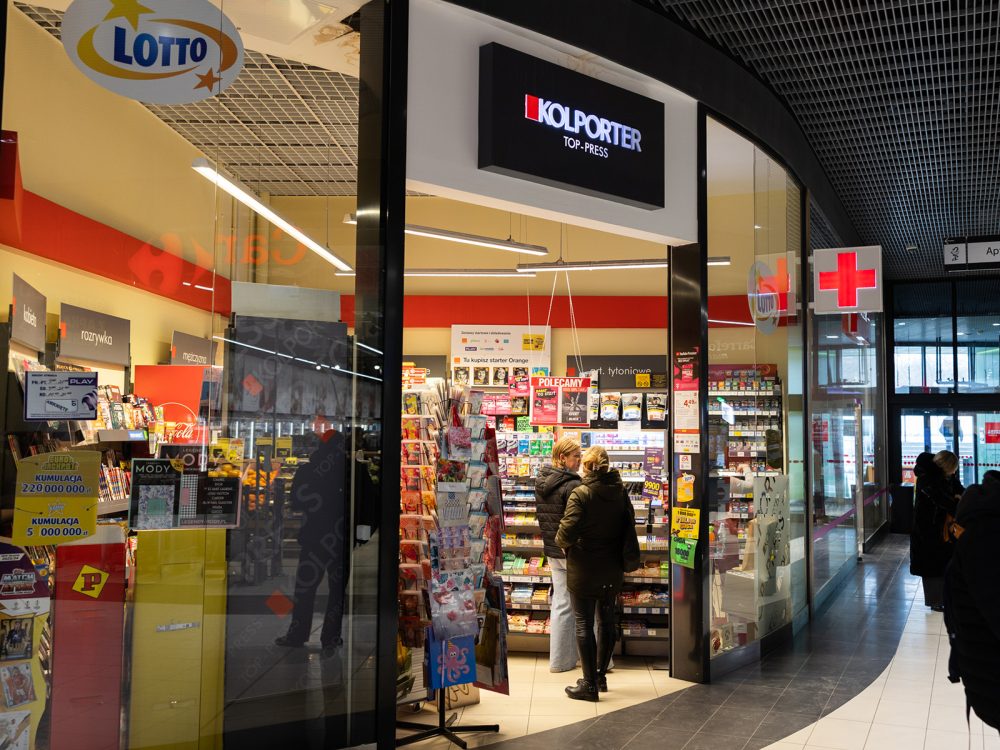 kiosk kolporter w galerii veneda