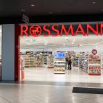 witryna sklepu rossmann w galerii veneda