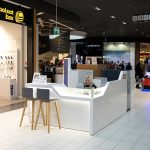 stoisko mbank w galerii veneda