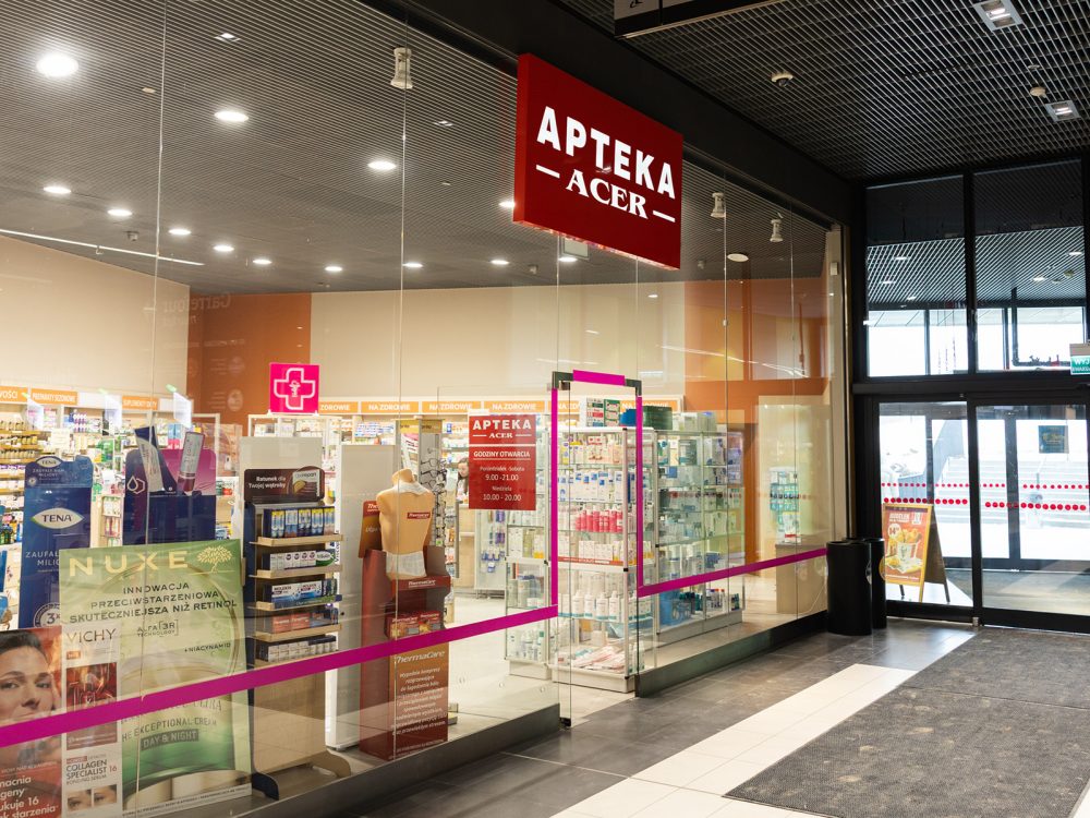 witryna sklepu apteka acer w galerii veneda